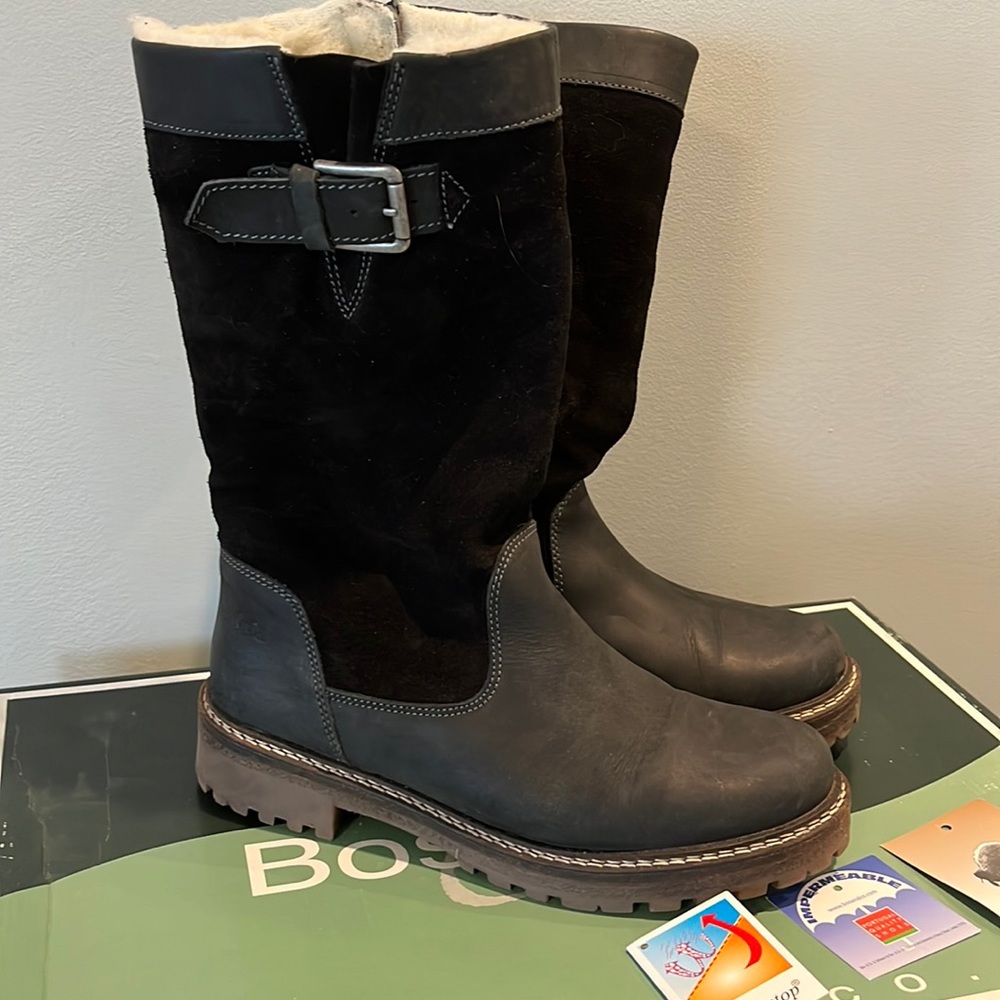 Bos and co. Leather boots with wool lining.
